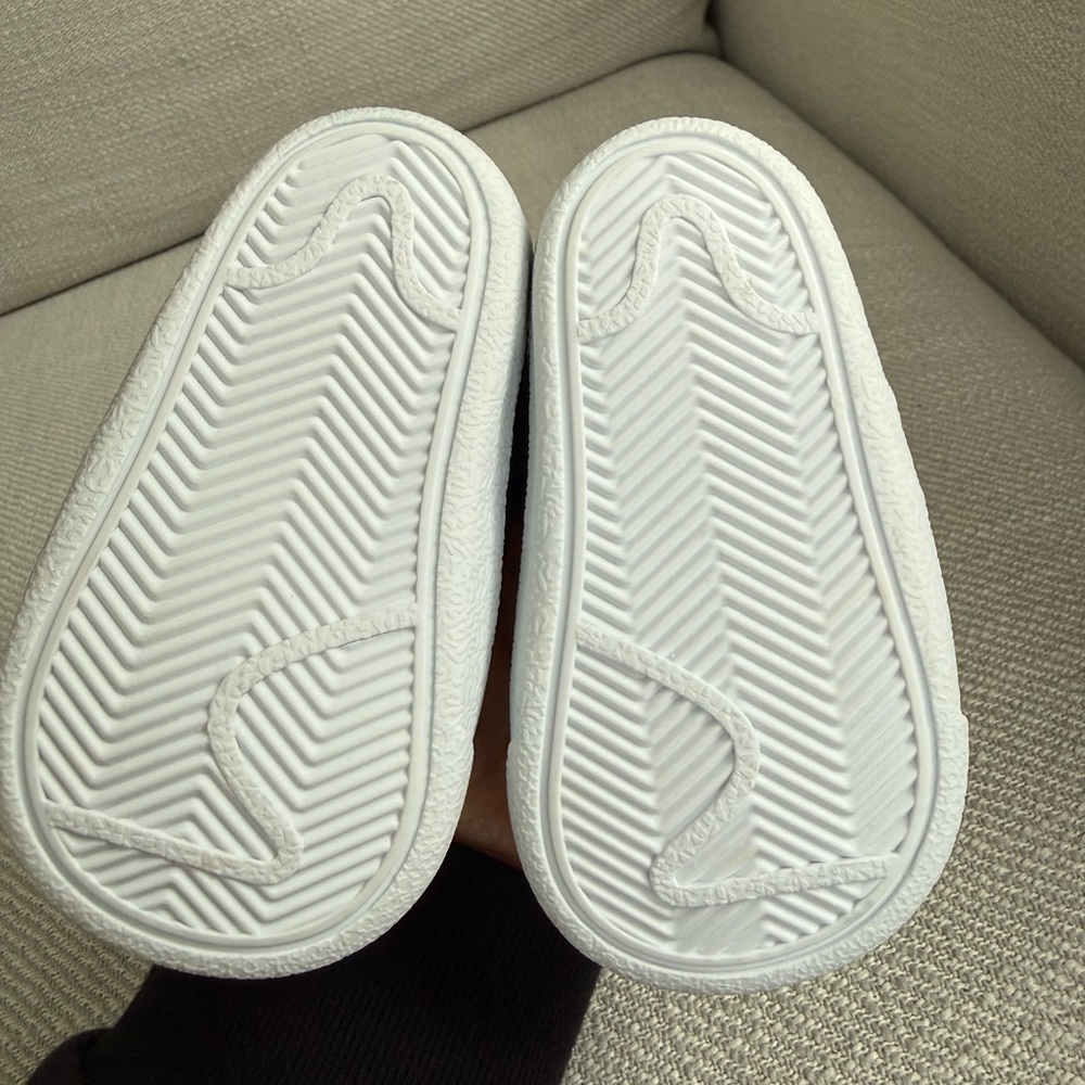 Baby Nike Blazer White and Black Sneakers - Picture 4 of 5